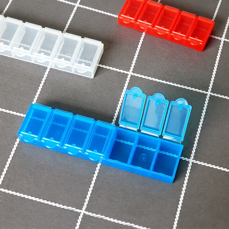 Rectangular 7-compartment pill box